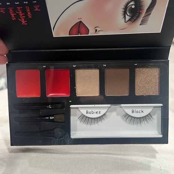 Ardell lash, eye, and lip kit - Picture 2 of 3